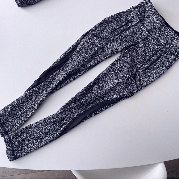 LULULEMON Invigorate 7/8 Tight Leggings Black Grey 4 - Picture 6 of 8